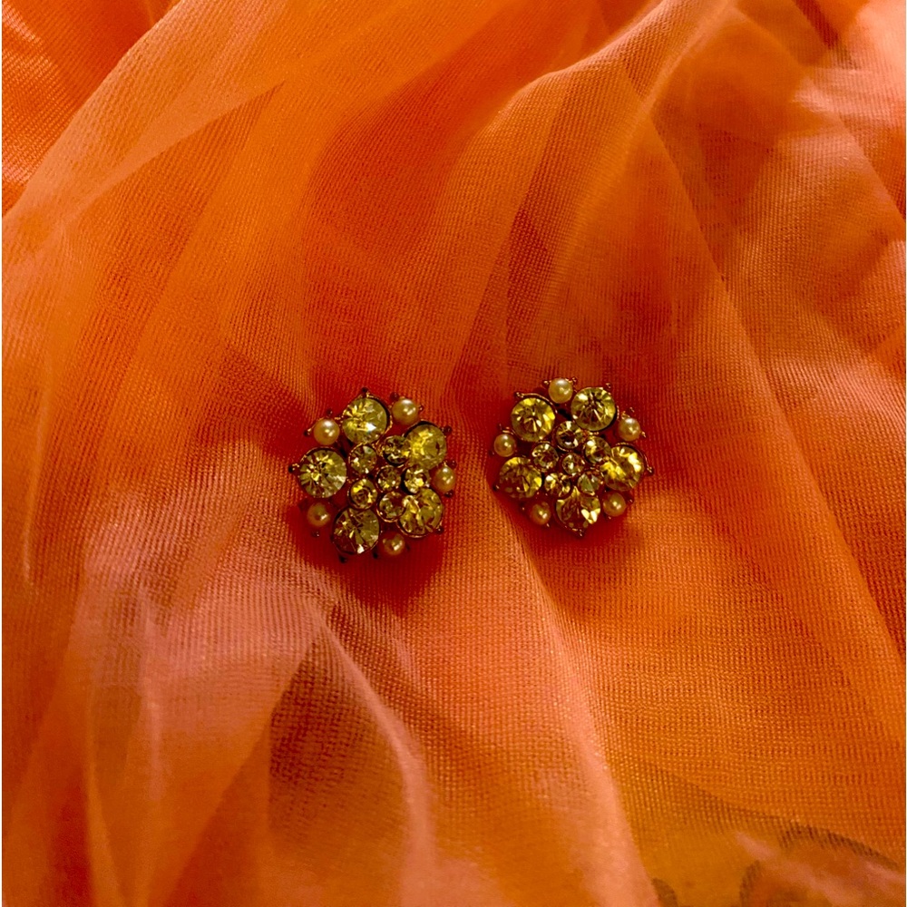 FASHION RHINESTONE CLIP ON EARRINGS - Picture 3 of 5